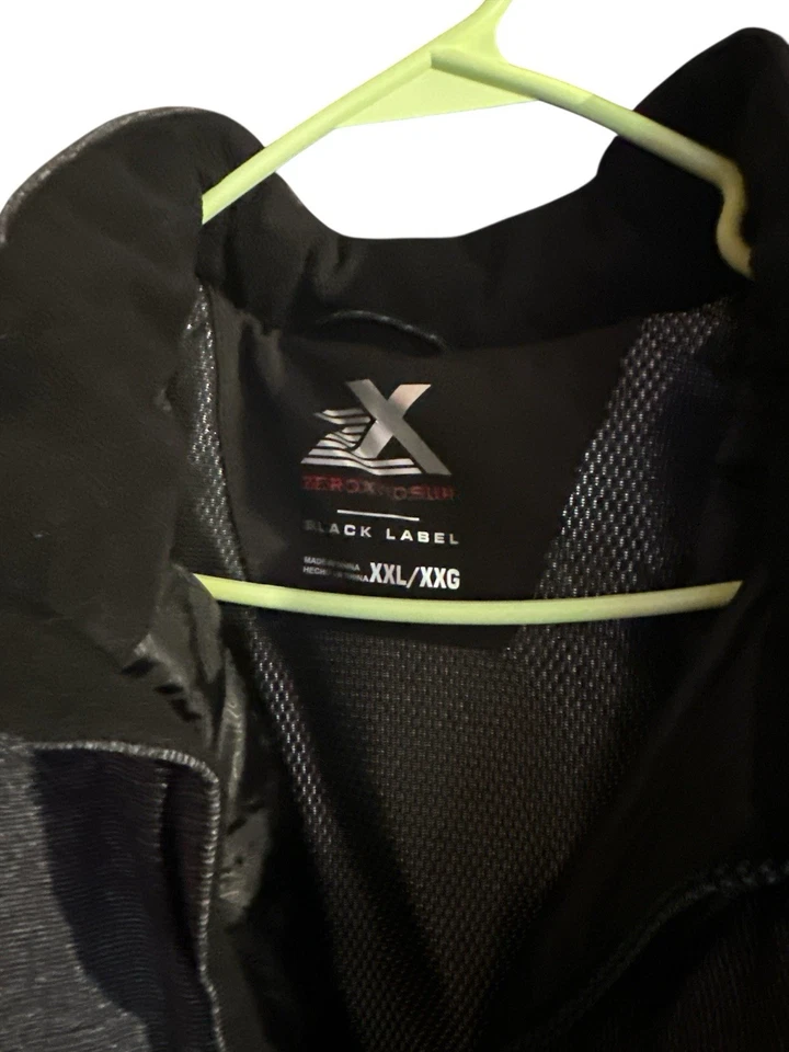 NUEVA CHAQUETA DE INVIERNO AISLANTE NEGRA ZEROXPOSUR PARA HOMBRE XXL CAPUCHA CON CREMALLERA Foto 3 de 4