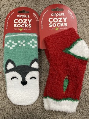 AirPlus Fuzzy Sock Aloe Infused Ultra Comfort 2 Pk Christmas Green Dog Red Tree