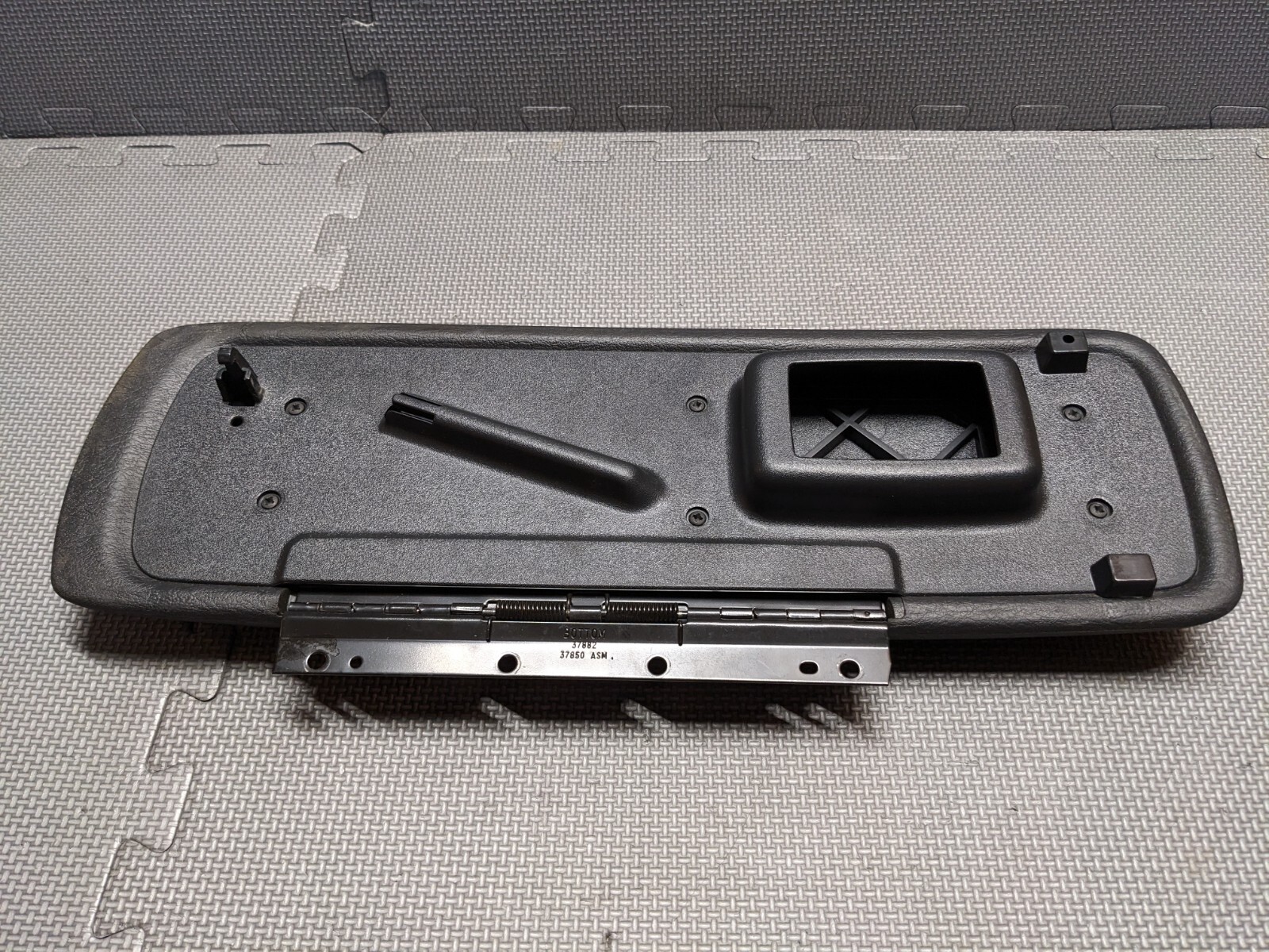 20012007 Dodge Dakota 20012003 Durango BLACK Center Console Lid