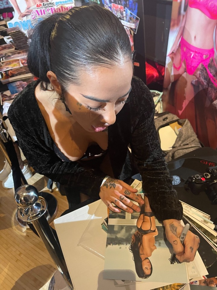 Morgan Lee NUDE Super Sexy Hot Adult Model Signed 8x10 Photo COA Proof