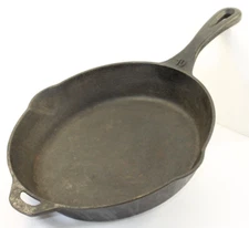 Cabela's 10" Cast Iron Skillet Frying Camping Hunting Outdoor Cooking Stovetop