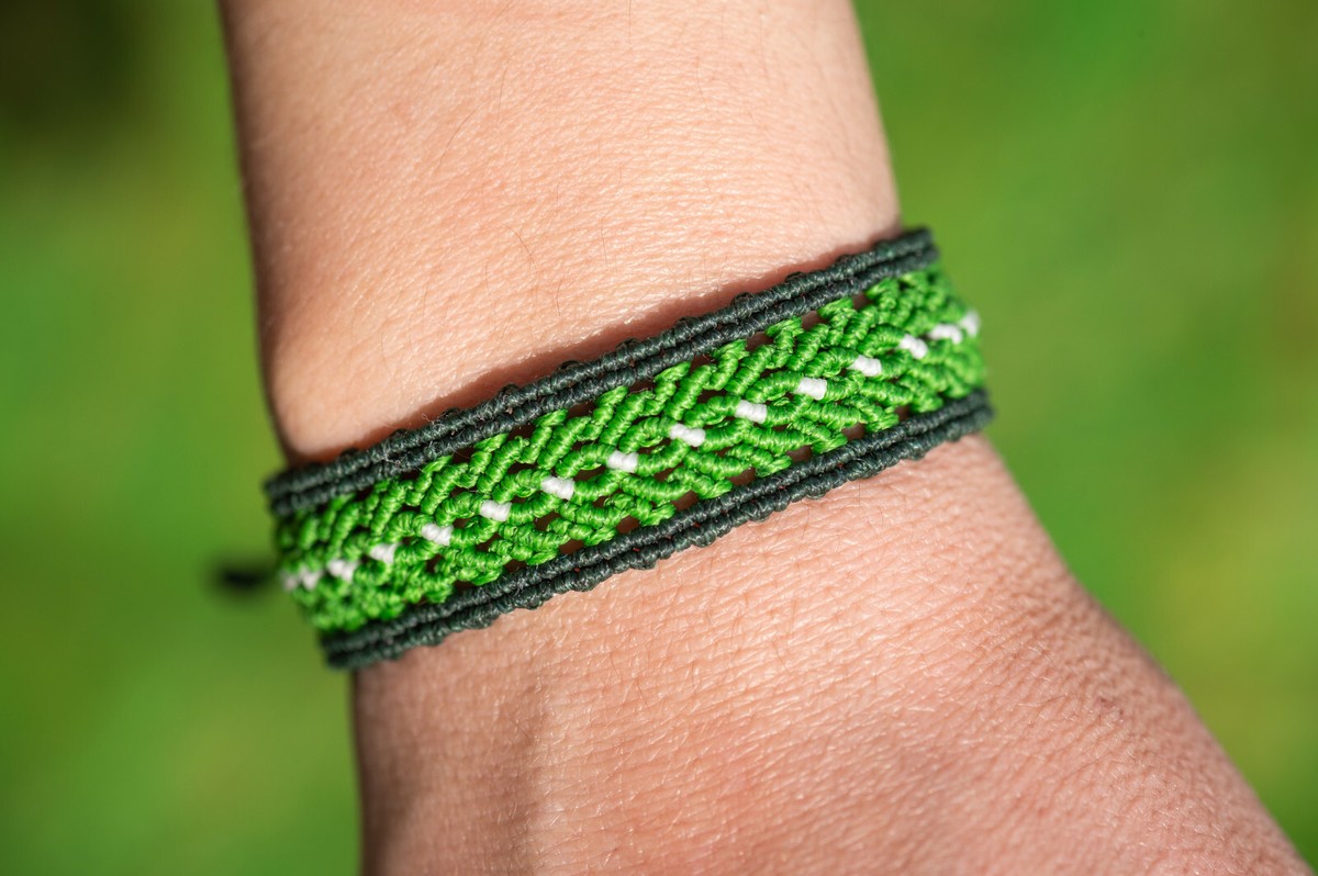 Friendship Bracelet Handmade Woven Bracelets for Men Green Bracelets for Women