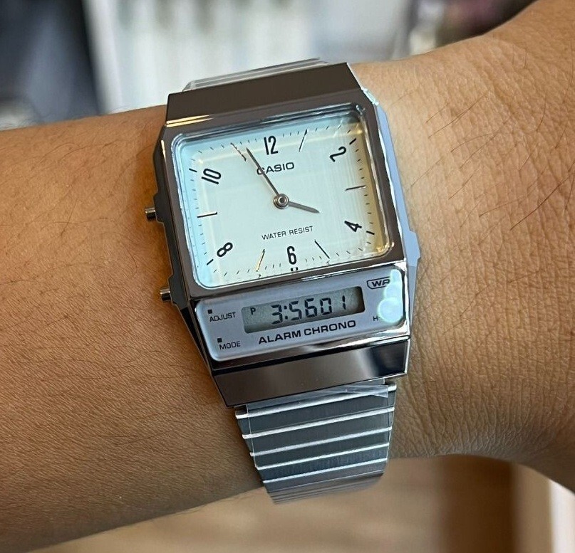 Casio AQ-800E-3A Vintage Diseño Analógico Digital Menta Verde