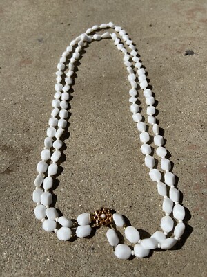 Vtg 40s 50s Milk Glass Bead Necklace Rare Miriam Haskell Unsigned Gold Clasp