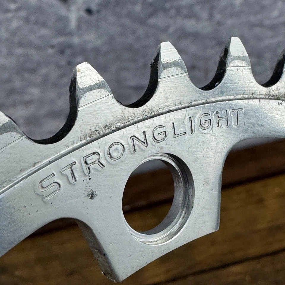 Vintage Stronglight Chainring 44 Tooth 144 BCD Alloy 5 Arm  Eroica 44t 80s Alloy - Image 2 of 4