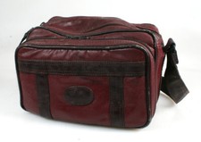 BURGUNDY CAMERA BAG W/ STRAP (6x9.5x4.5 INCHES)
