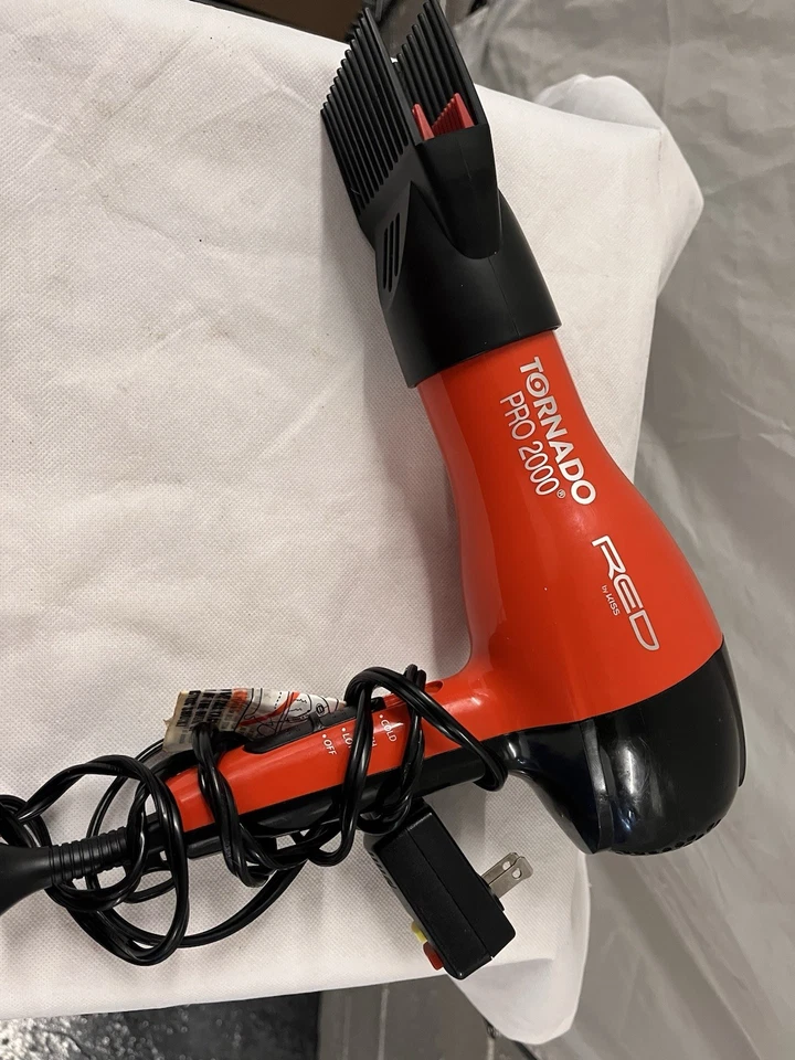 Фен для волос RED от KISS Tornado Pro 2000 BD08N (фен) - Изображение 4 из 4