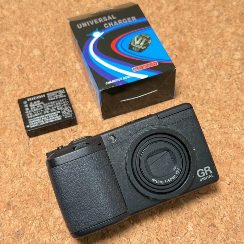 RICOH GR DIGITAL 10.1MP Digital Camera 4x Optical Zoom - 100
