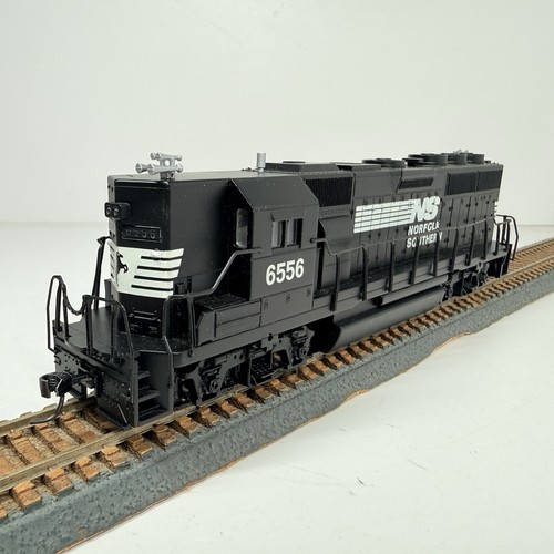 Locomotora diésel escala HO DCC Bachmann 60441 Norfolk Southern #6556 GP50 | Zustand: Used
