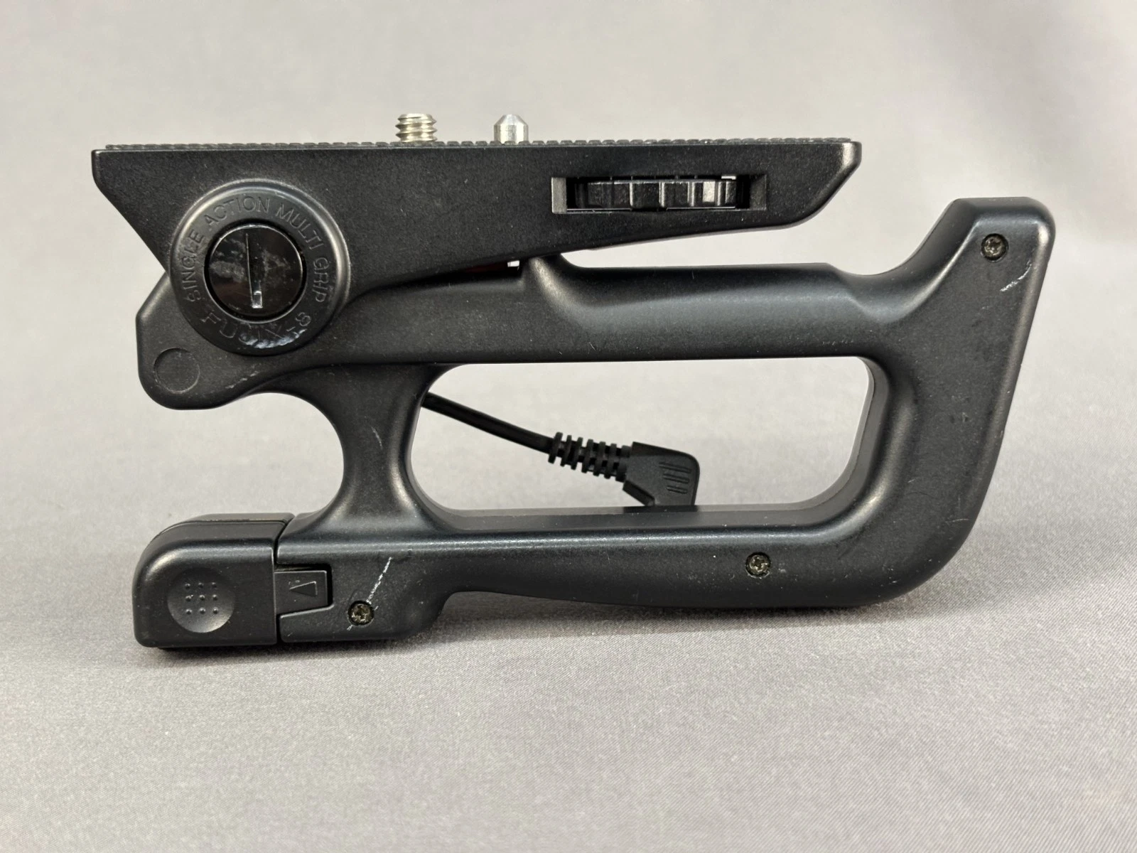 Fujix G805-T Single Action Multi-Grip with LANC Connectivity (14H) image 2