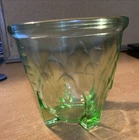 Vtg Depression Glass Footed Measuring Cup 16oz/2C - Uranium/Vaseline Glass - VGC