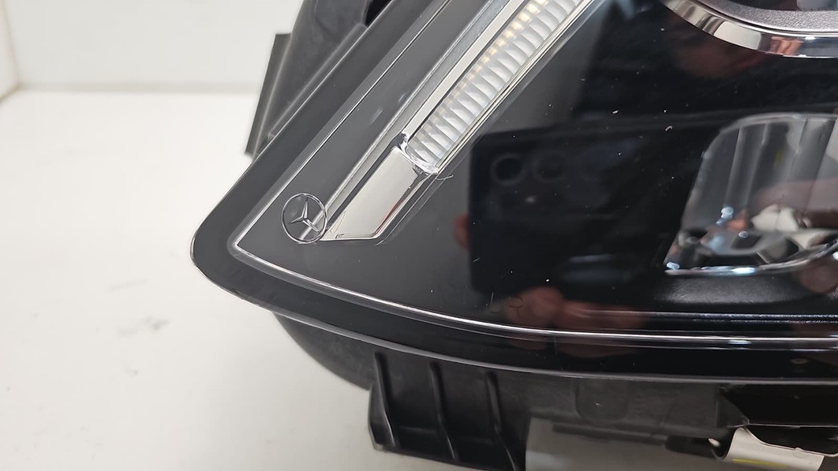 2020 MERCEDES BENZ C300 LH Headlight Factory OEM Good Tabs