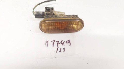 3A0949117B Seitenblinker (Kotflügelblinker) Vorne Rechts  Volksw DE2689523-39