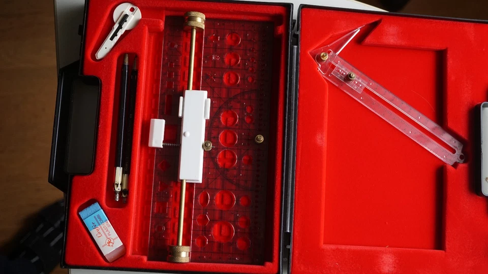 Zeichengerät UNIDTEC Quick-Liner mit Anleitung