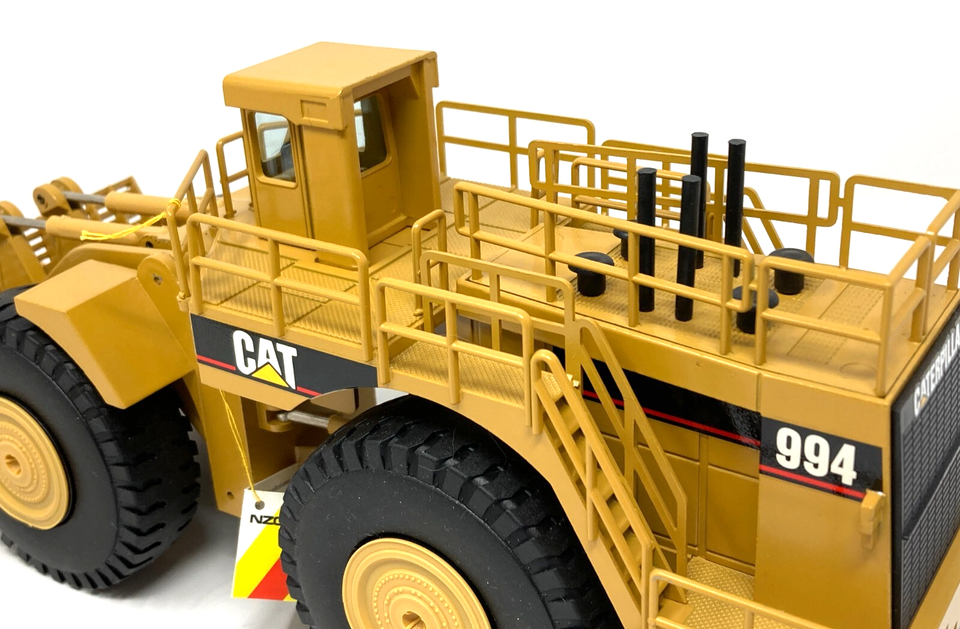 CHARGEUSE SUR PNEUS Cat 966G II Wheel Loader 1/87me en mtal NEUVE