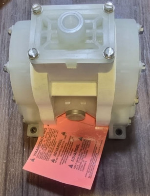 Versa-Matic E8PP6XPP9 W/O 330779 Plastic Air Operated Diaphragm Pump
