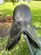 Henri De Rigel Saddle Close Contact 15.75