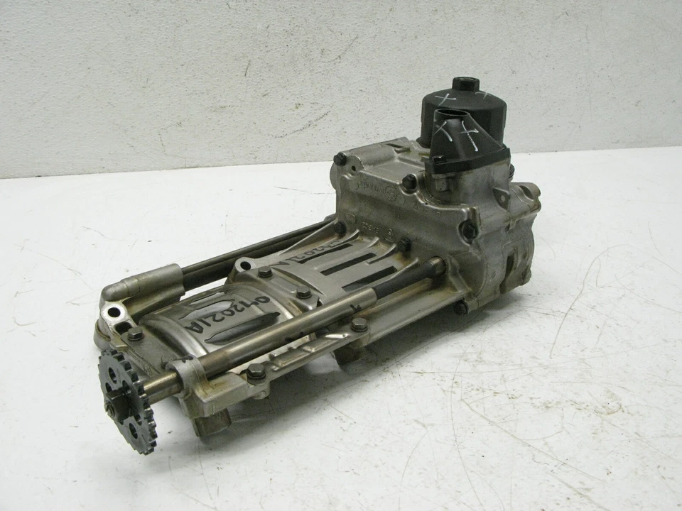 04-10 宝马 X5 4.8L 4.4L N62N V8 发动机机油过滤器房泵 原始设备制造商 072021A — 第 2/4 张图片