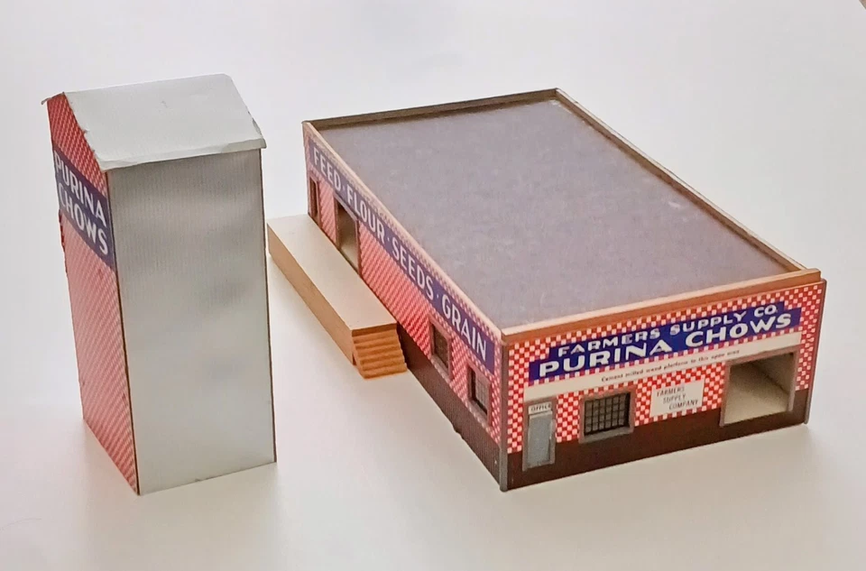 HO SCALE PURINA CHOWS PROCESSING PLANT BUILDING  FROM WOOD/CARDBOARD - Image 2 of 4