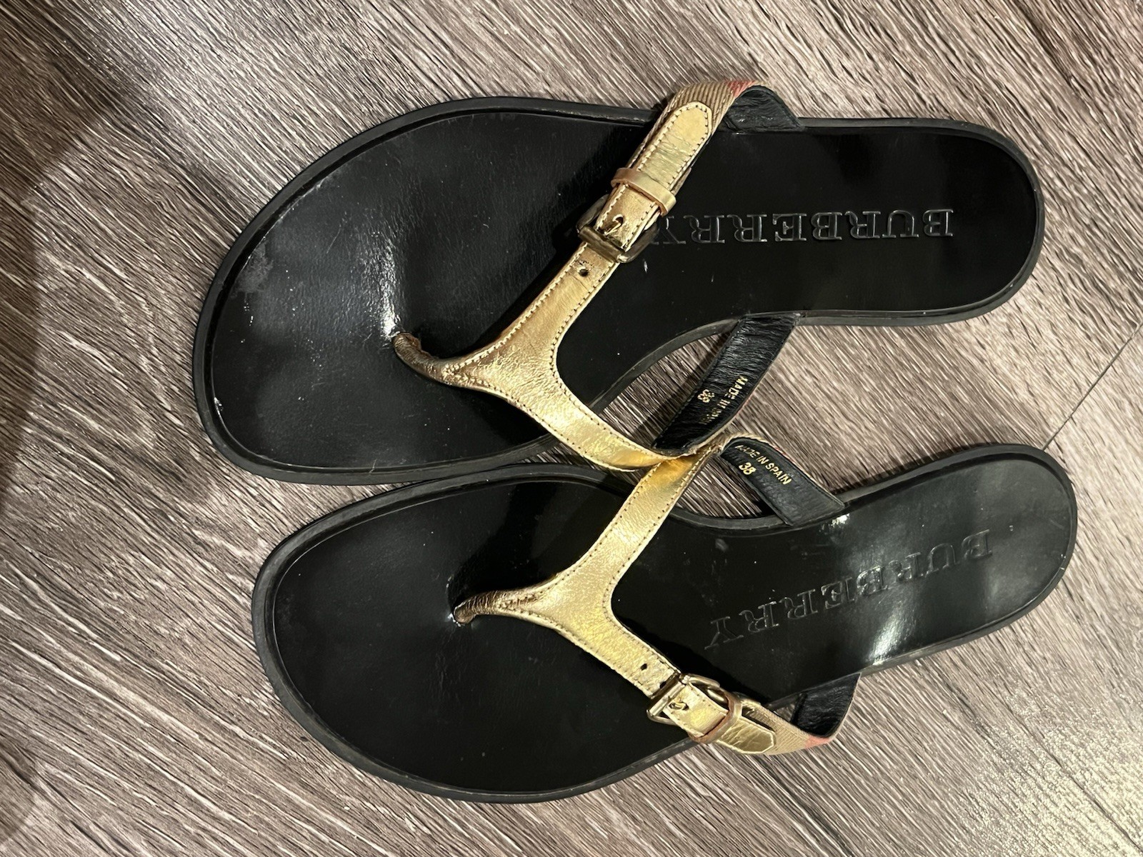 Burberry Women's Sandal Size 38