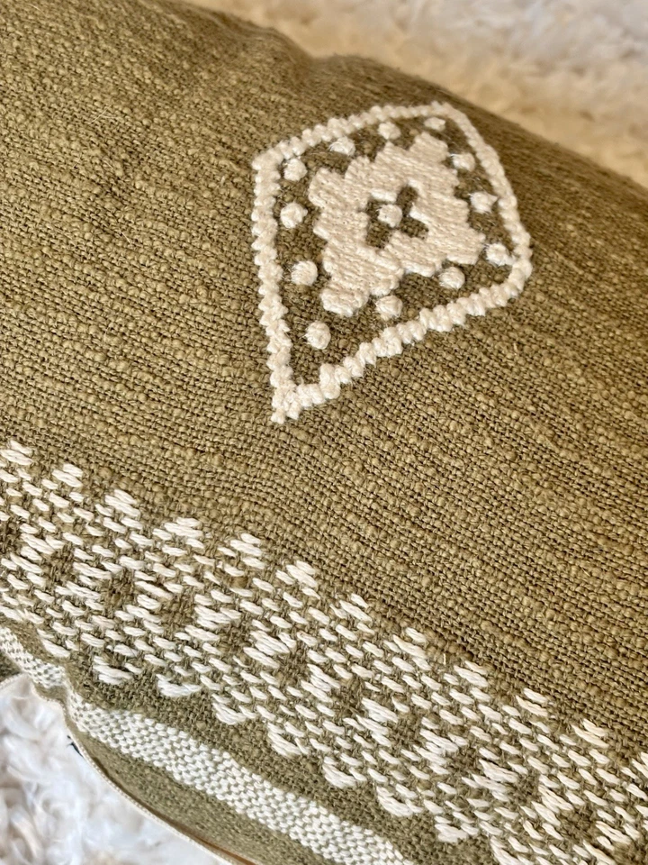 Travesseiro decorativo Dkny boho chique sálvia verde bordado zíper “LEIA” - Imagem 2 de 4