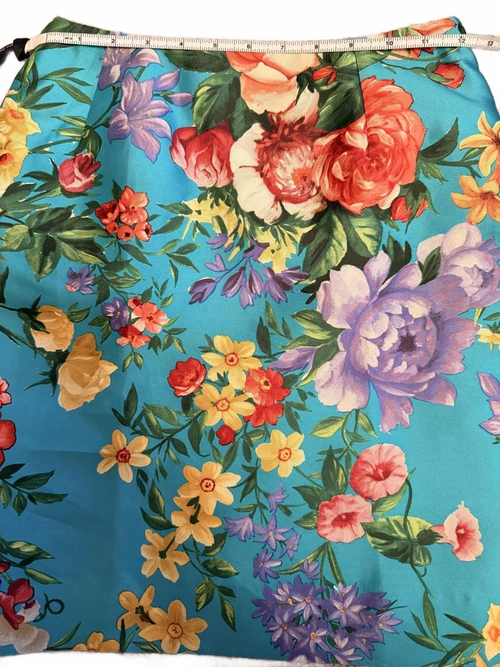 Falda Dolce & Gabbana Vintage Seda Estampado Floral Talla 38 mejor para un cero Foto 4 de 4