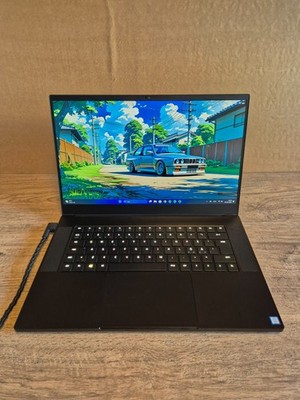 Razer Blade 15 - 240hz -I7 -RTX 2070 MaxQ - 1 TB NVME (RZ09