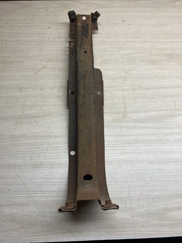 NICE 1977-81 CENTER RADIATOR CORE SUPPORT BRACE BRACKET Firebird Trans Am 1981