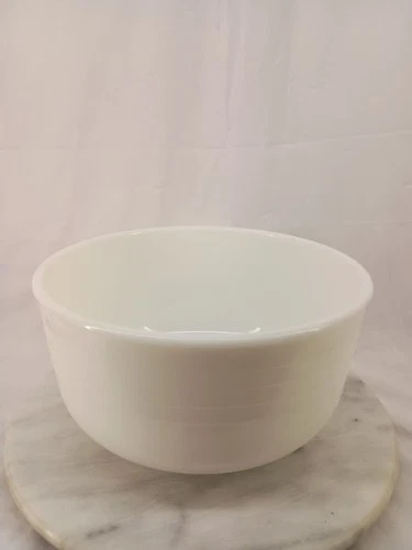 Vintage PYREX White Milk Glass 9 Inch Mixer Mixing Bowl RIBBED USA