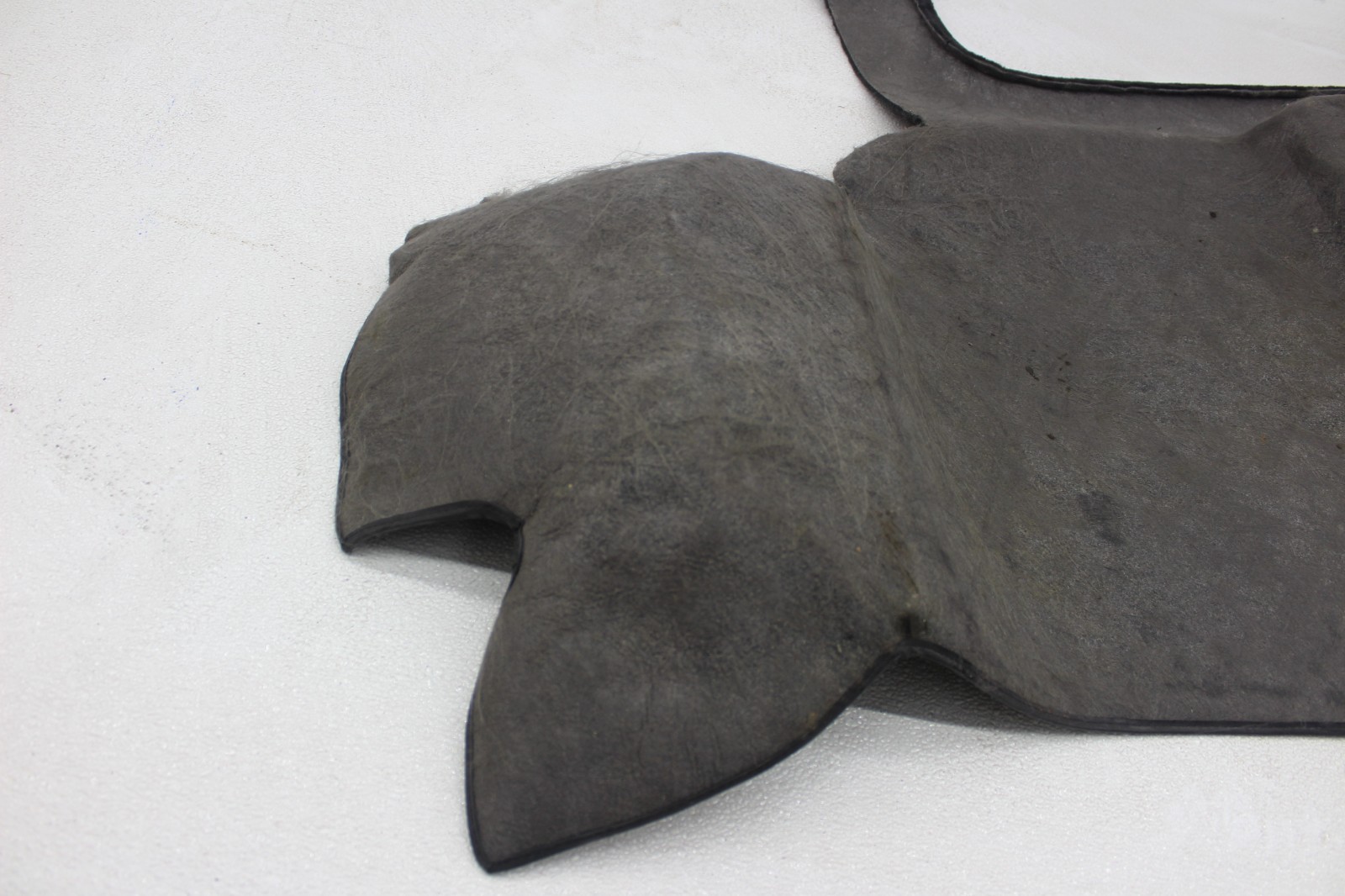 99-01 FERRARI 456 M LH LEFT DRIVER FRONT CARPET