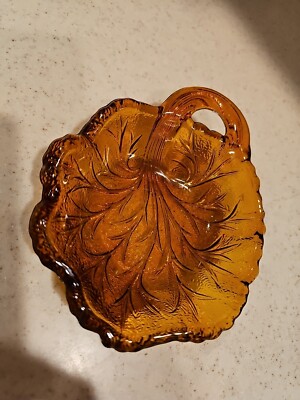 Vintage Indiana Glass MCM 1960 s Nappy In Twiggy Pebble Leaf Pressed Glass Dish