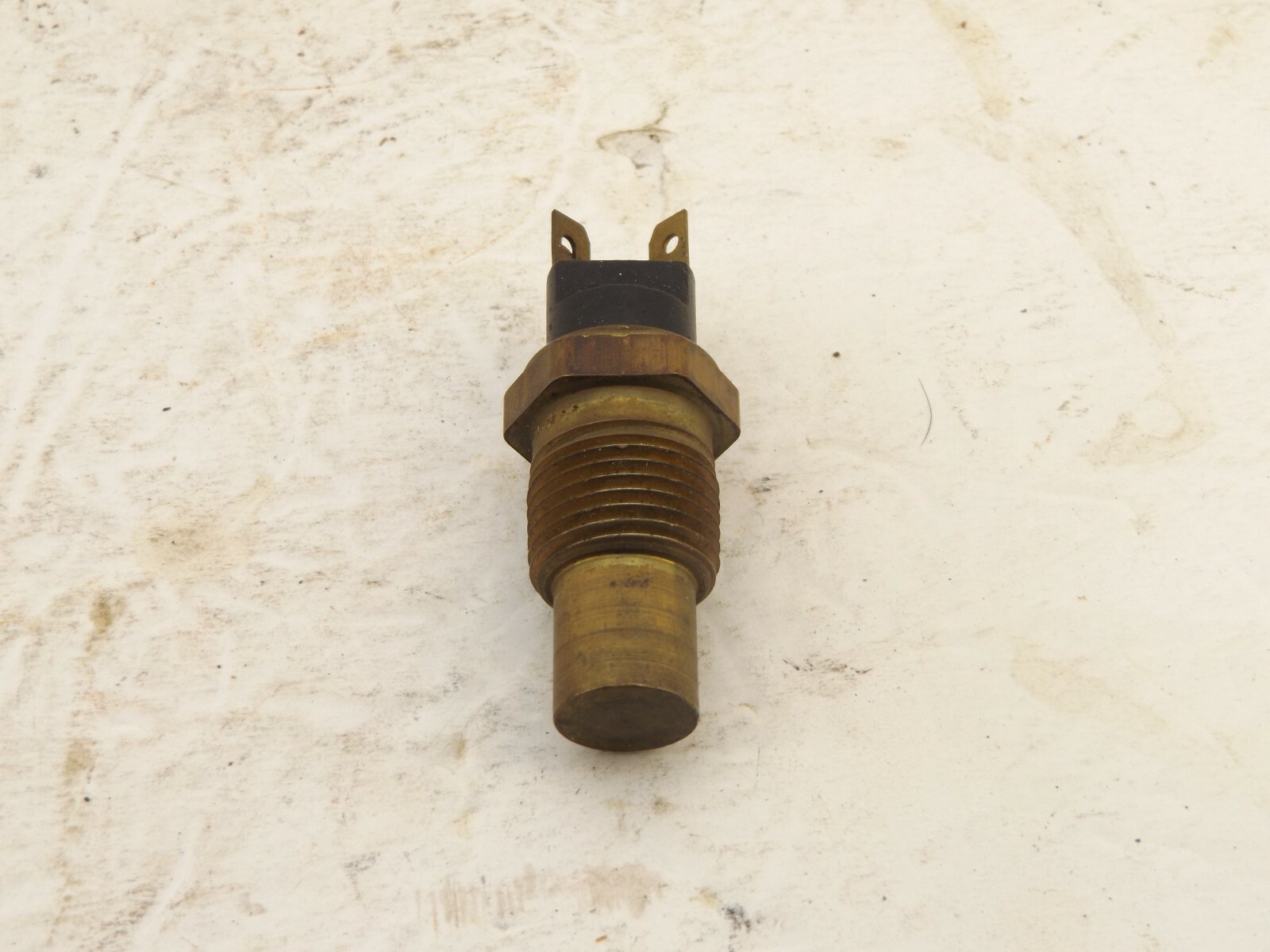 OEM GM 6490454 Temperature Switch 1969-74 Chevrolet / GMC; 73-74  