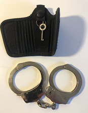 Chain Handcuffs with 1 Key and Bianchi Silent Key Holder