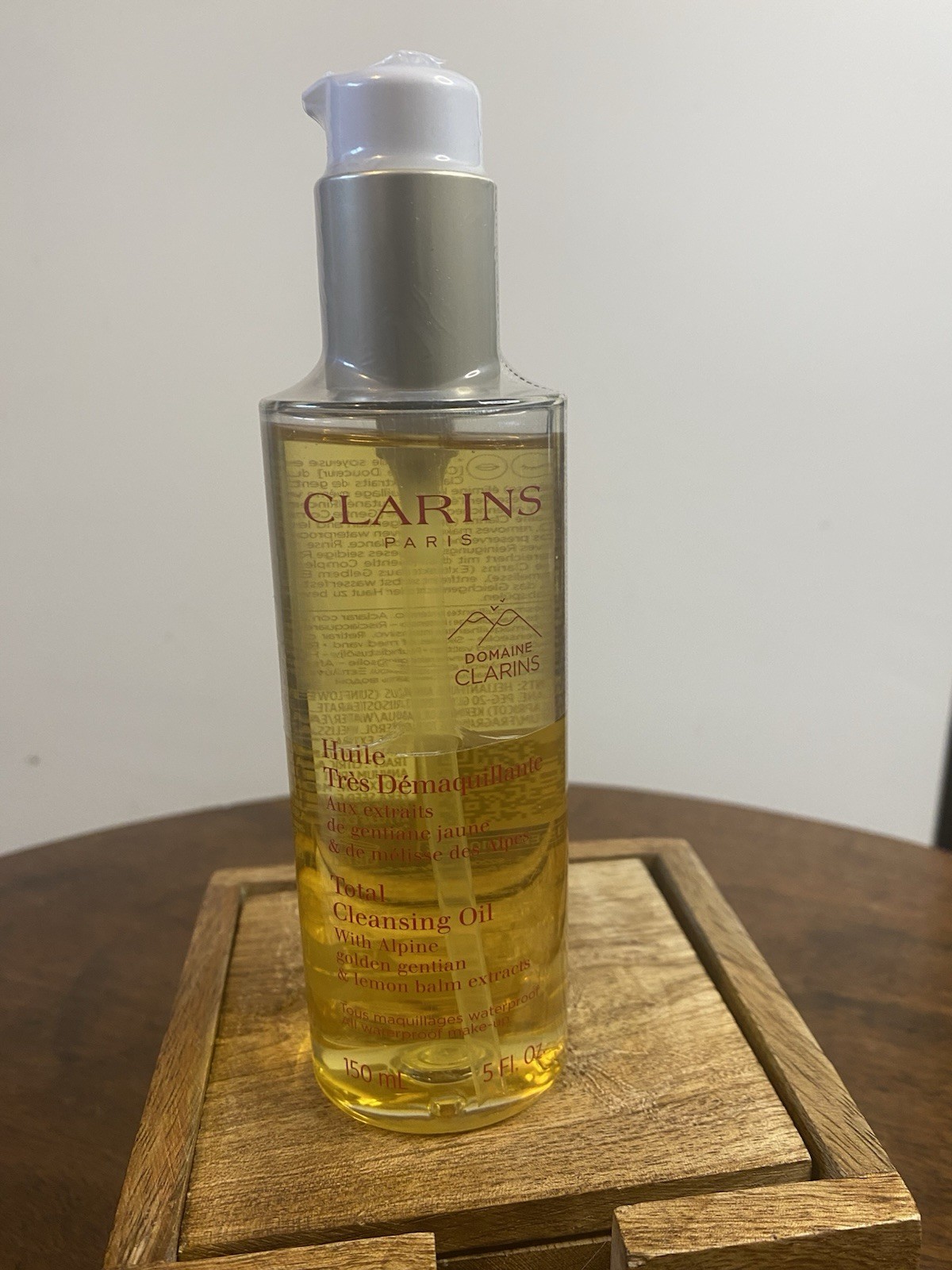 Clarins Total Cleansing Oil 150ml - Alpine Golden Gentian & Lemon Sealed RRP £28
