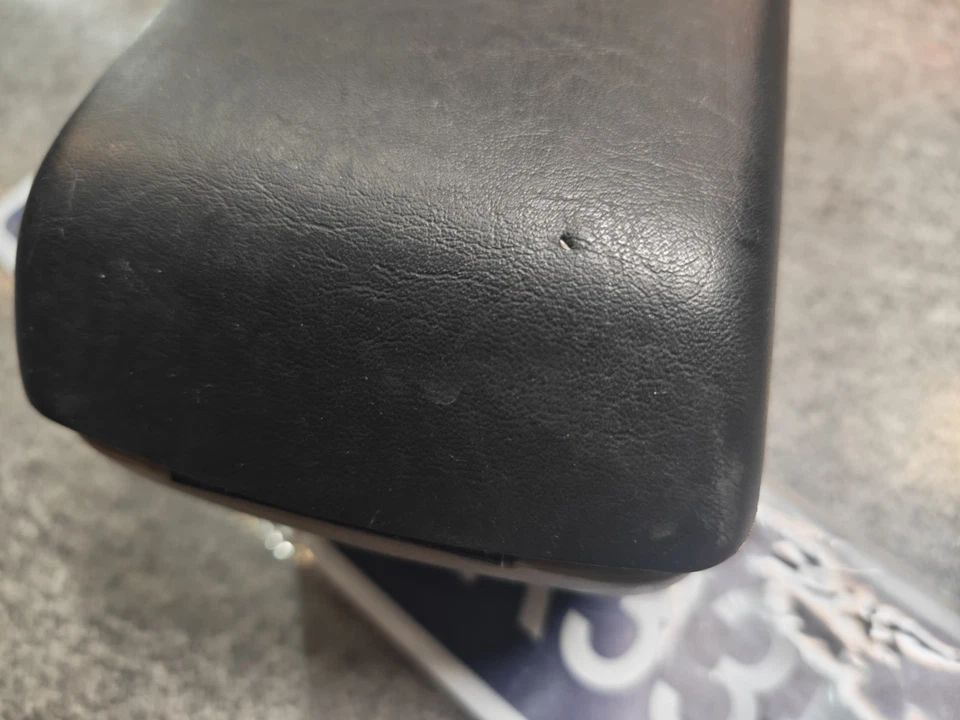 Subaru Forester 1998-2002 reposabrazos extendido consola bronceada reposabrazos completo Foto 4 de 4