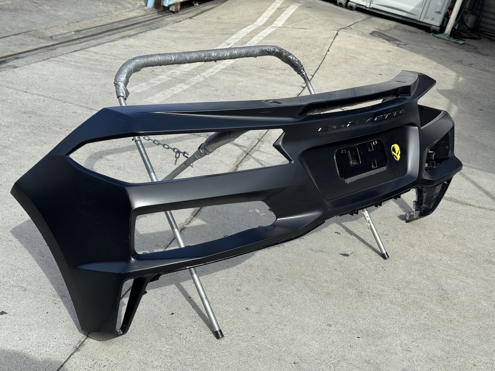 2024-2026 CHEVROLET CORVETTE ZR1 REAR BUMPER COVER OEM USED BLACK  (NO SHIPPING)