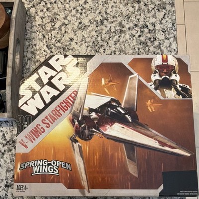 Hasbro Star Wars V-Wing Starfighter Space Ship Replica Spring-Open Wings