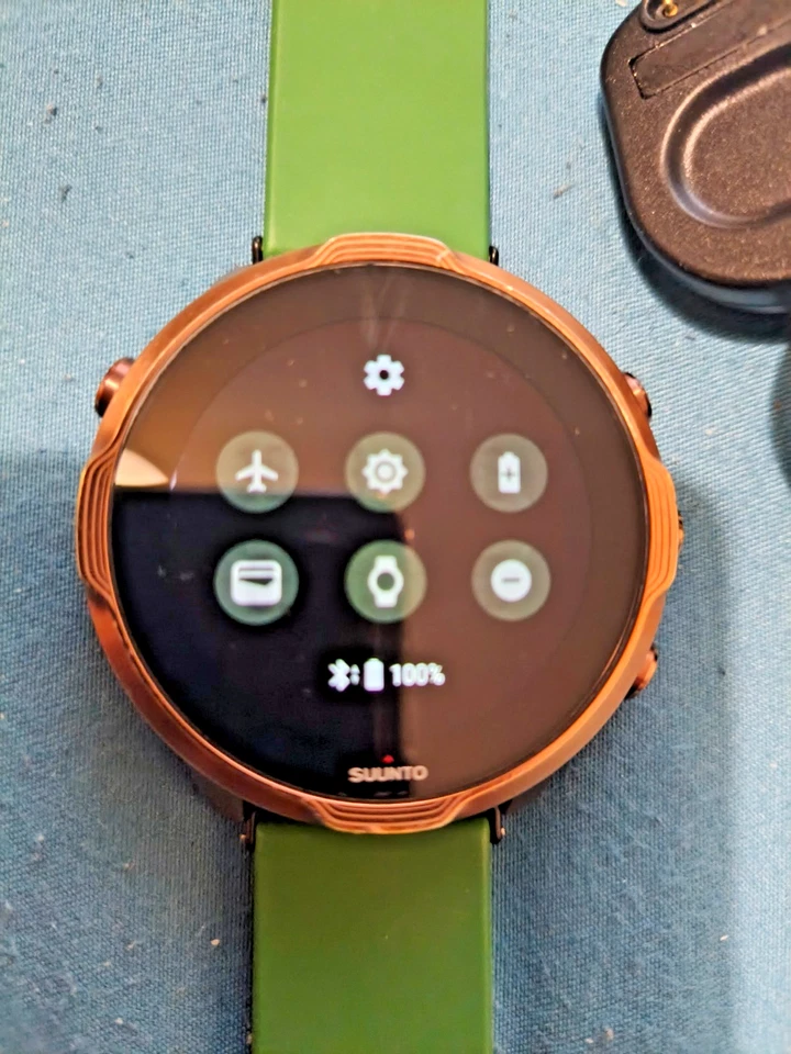 Suunto 7 Bluetooth GPS ,NFC Hiking Smartwatch - Image 2 of 4