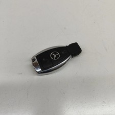 MERCEDES-BENZ B W246 Z?ndschl?ssel A2059051411 1,6 Benzin 90 kW 2014 30292813