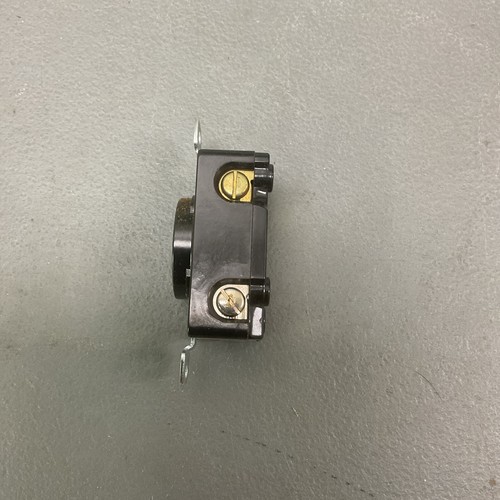 HUBBELL 8410 GROUNDING OUTLET 4 WIRE 20A 125/250V ~NIB - Picture 6 of 6
