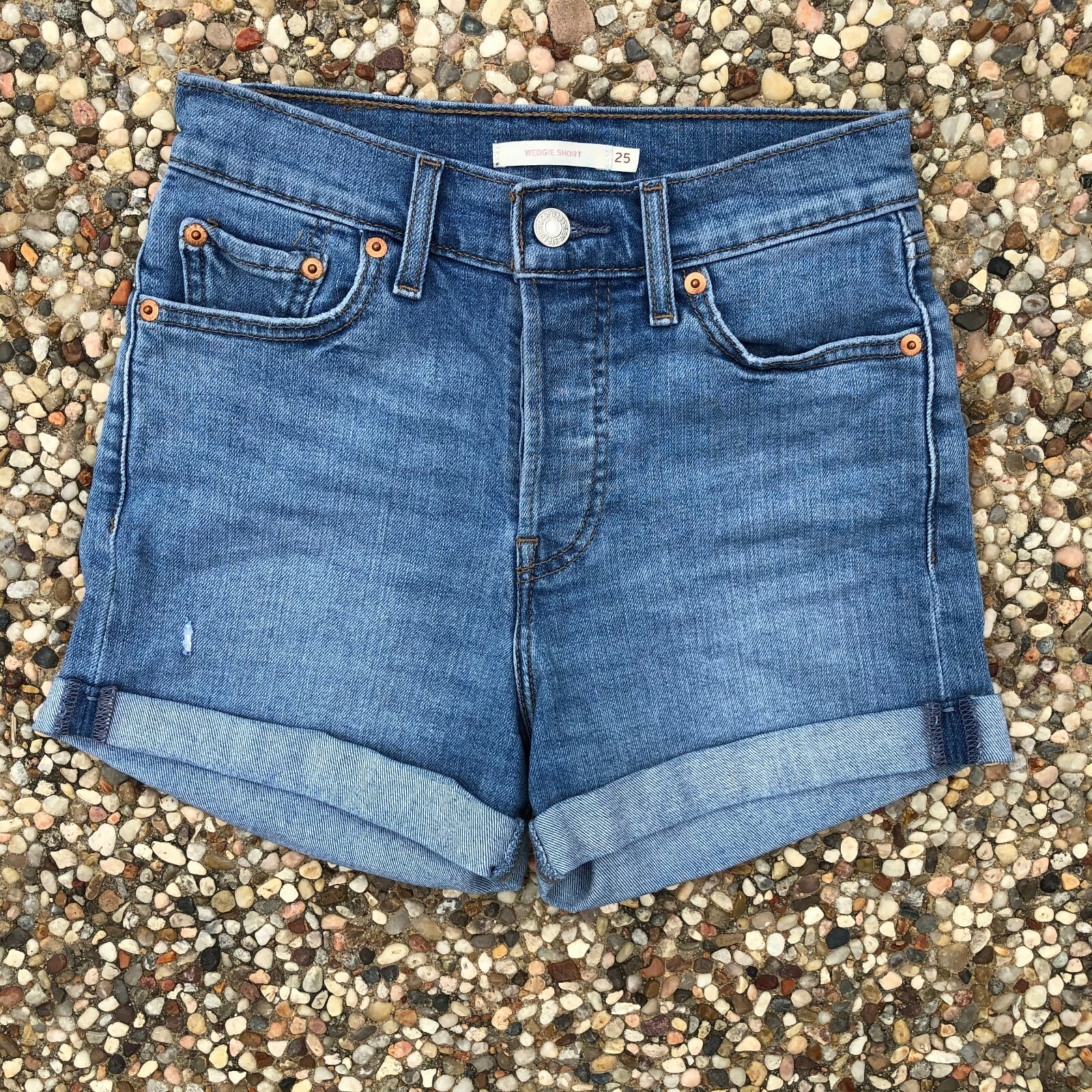 Levi's Wedgie Shorts High Rise Cuffed Button Fly Medi… Gem