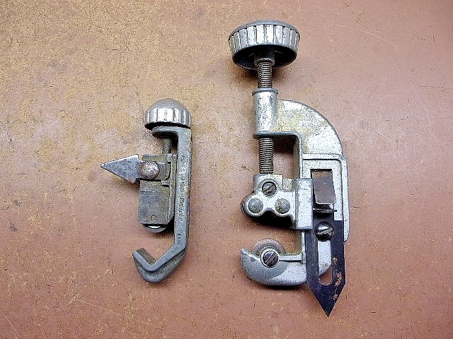 2 Vintage Small Pipe/Tubing Cutters Craftsman 1/8" - 1" & Imperial 1/8" - 3/4"