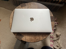 silver macbook air 2019 13" 16GB 128GB used good condition
