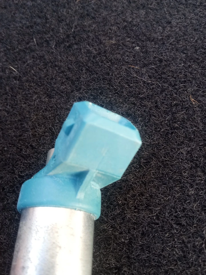 Клапан инжектора холодного запуска Bosch для Porsche 911/928, Bentley и Rolls Royce  - Изображение 3 из 4