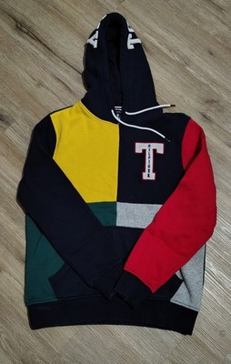  Tommy Hilfiger 