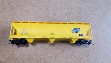 Accurail HO CNW ACF Hopper #180270 w/kadee