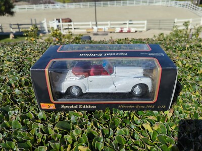 Mercedes Benz 300S-1955 fundido a presión escala 1/18