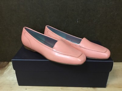 peach color shoe