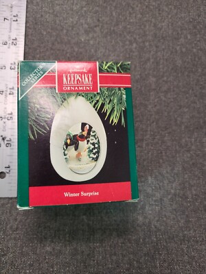 1991 WINTER SURPRISE PENGUIN HALLMARK CHRISTMAS ORNAMENT MIB