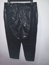 A NEW DAY FAUX LEATHER PANTS SIZE 10 BLACK REPTILE PRINT 4 POCKET GLOSS ZIP FRON